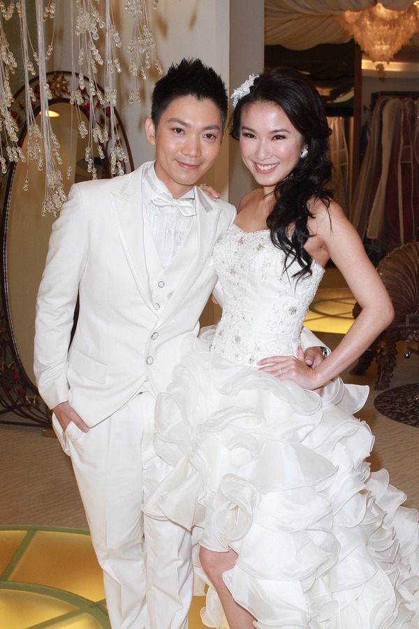 【老公李丞責拖到實好緊張】34歲劉倩婷肚凸凸孕味濃 疑追B成功 | Moon2sun
